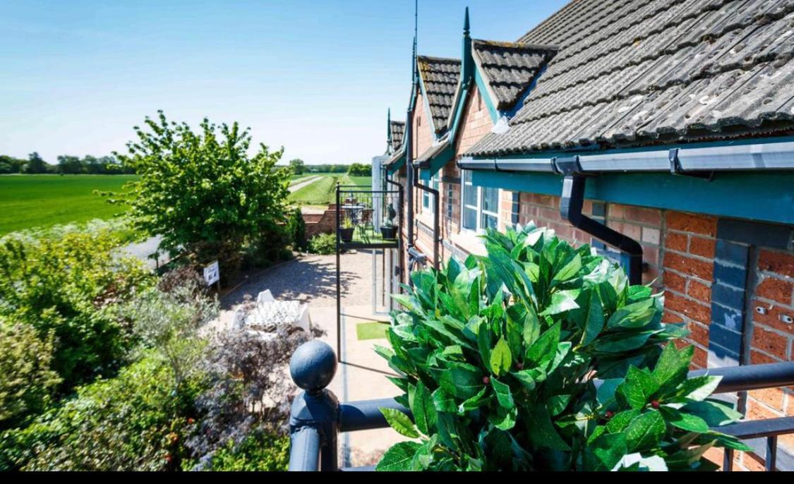 Lincoln Holiday Retreat Lodge With Private Hot Tub Exterior photo